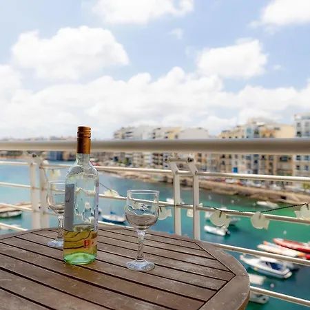 Exquisite Seafront Apart In Spinola Bay St Julians St. Julian's Zewnętrze zdjęcie