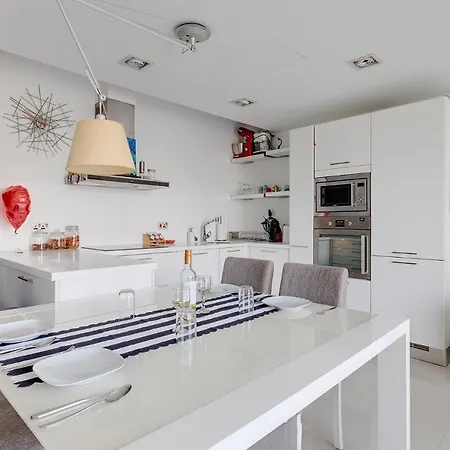 Exquisite Seafront Apart In Spinola Bay St Julians St. Julian's Zewnętrze zdjęcie