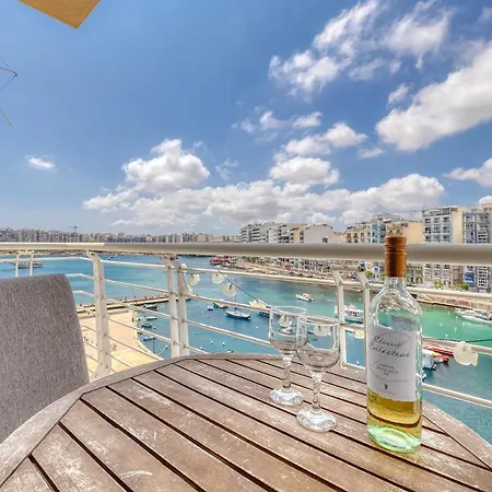 Exquisite Seafront Apart In Spinola Bay St Julians St. Julian's Zewnętrze zdjęcie