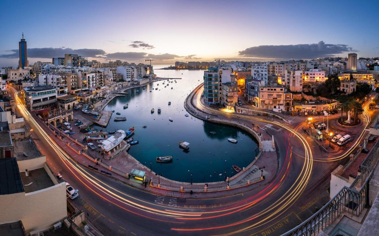 Exquisite Seafront In Spinola Bay St Julians Apartment