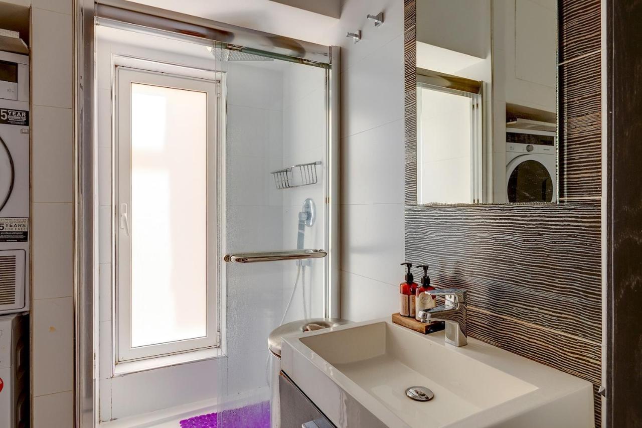 Exquisite Seafront In Spinola Bay St Julians *